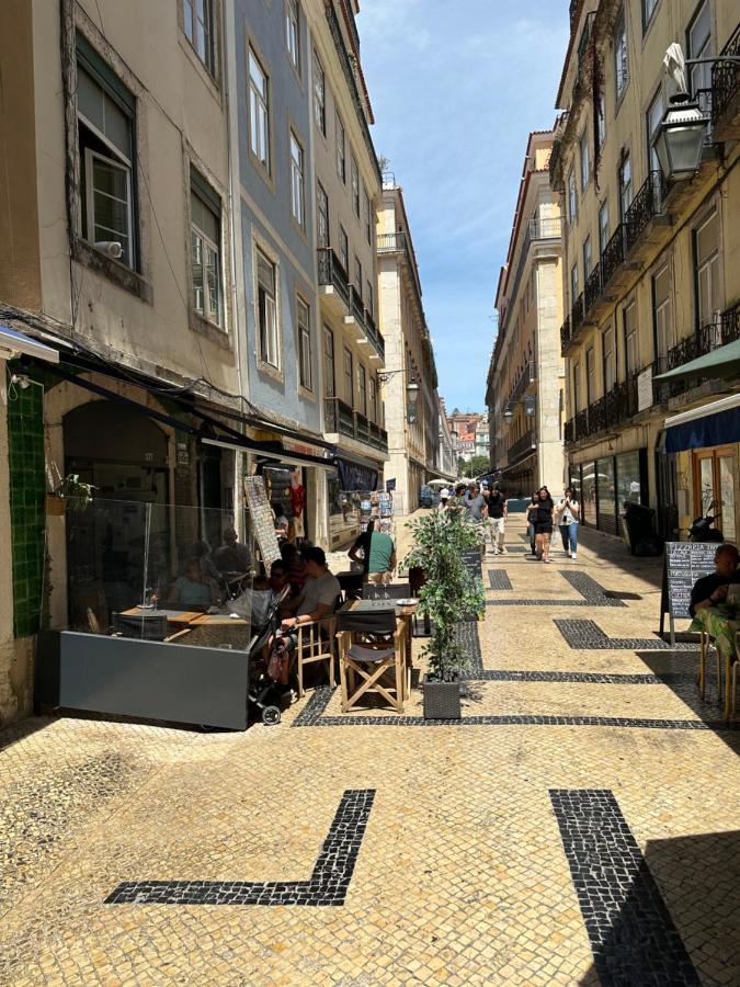 The Traditional Arts Memoir - Balcony At Downtown, 4th-floor No Lift Apartamento Lisboa